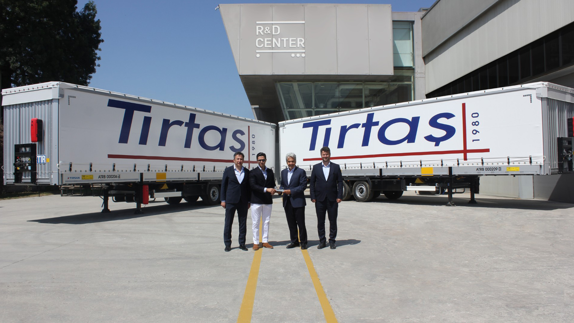 TIRTAŞ’IN 45 YILLIK TECRÜBESİ YİNE TIRSAN DEDİ, 60 ARAÇLIK YATIRIM