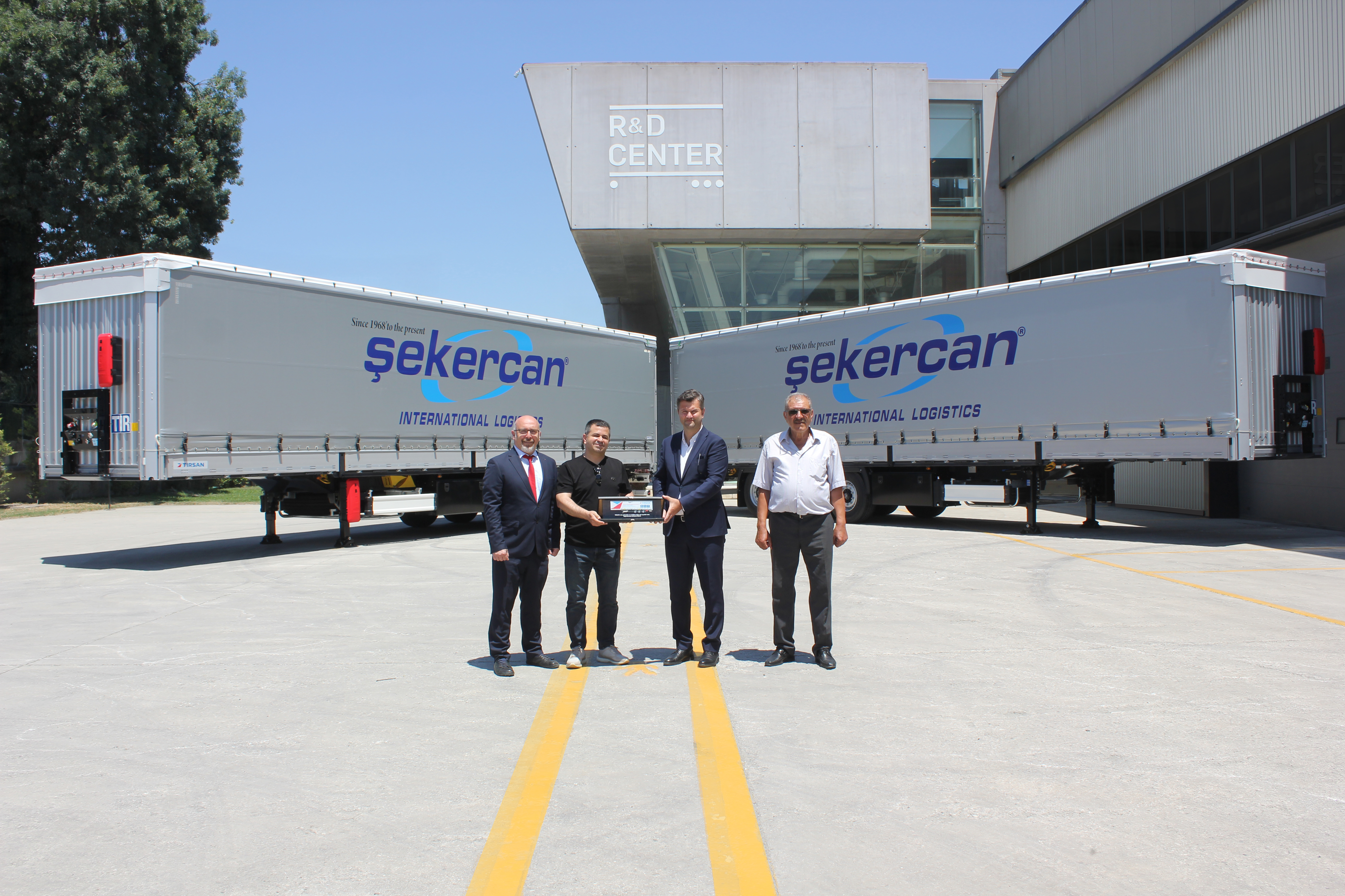ŞEKERCAN AVRUPA ROTASI İÇİN 50 TIRSAN YATIRIMI